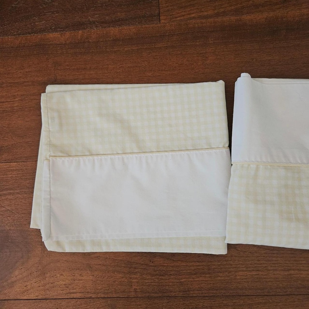 Vintage WestPoint Stevens Pair of Queen Pillowcases GinghamYellow White - Picture 2 of 6